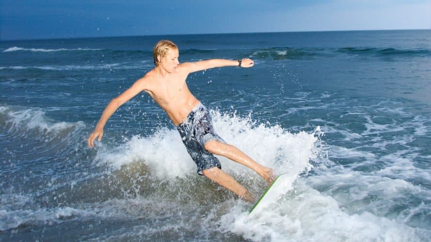 Choosing the Best Skimboard for Wave Riding 2022 Buyer’s Guide