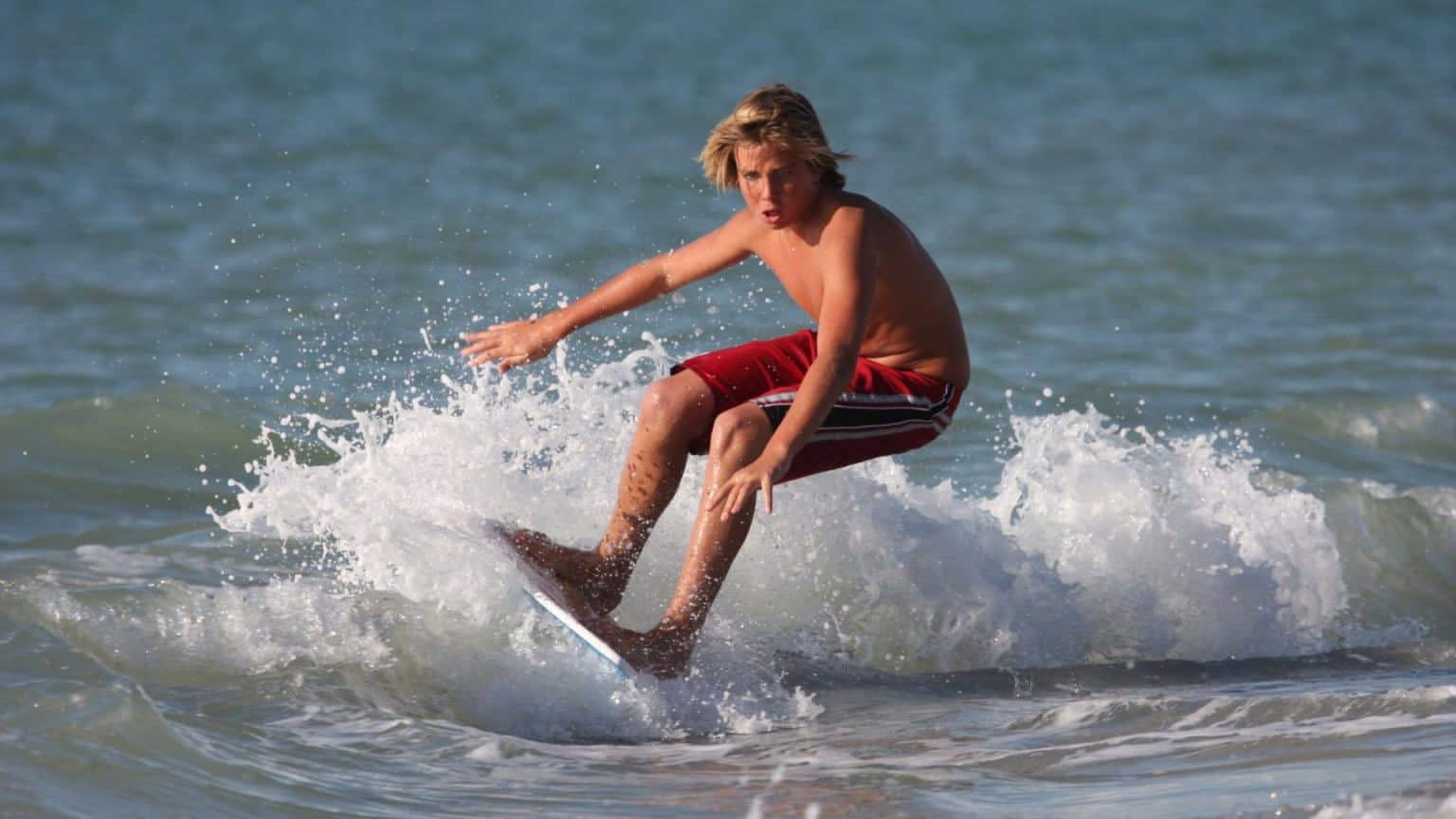 7 Great Tips for Skimboarding Success Seaside